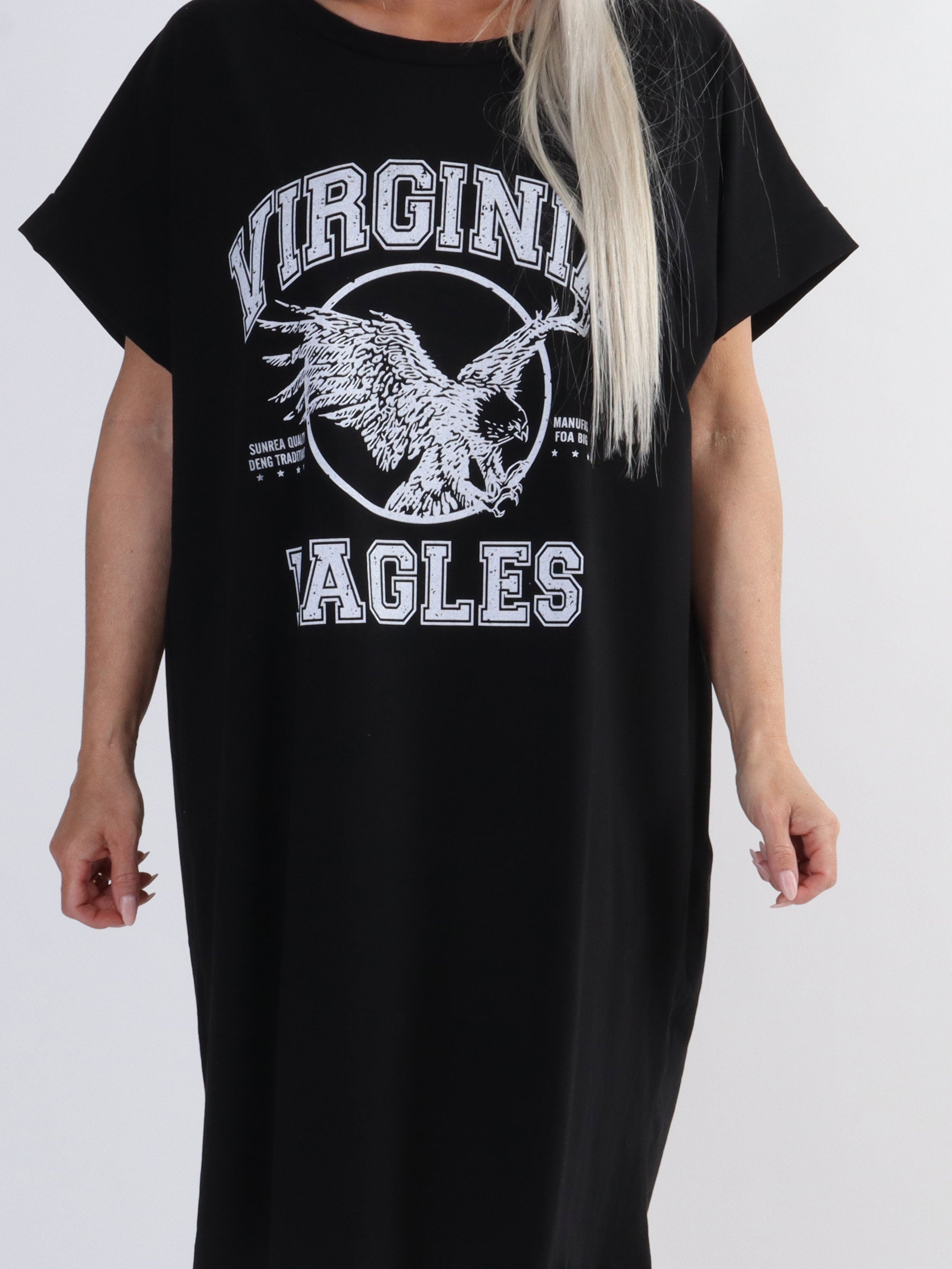 Virginia - Mjuk plus size t-shirt klänning med motiv